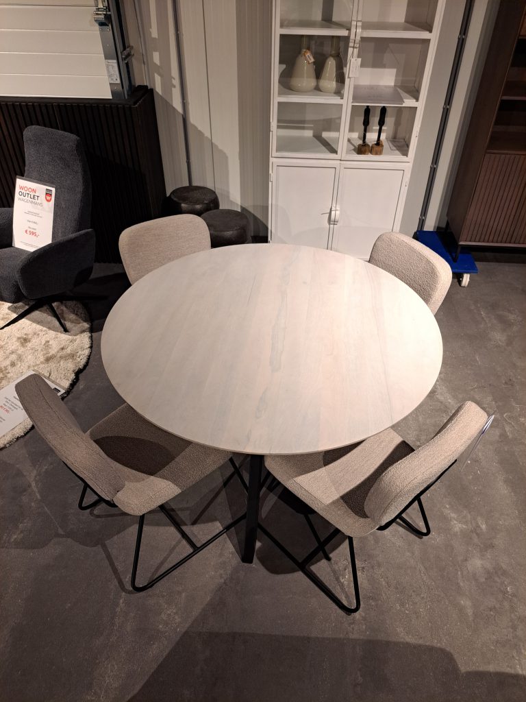 Nimaar eettafel ø130 cm mango ashblond